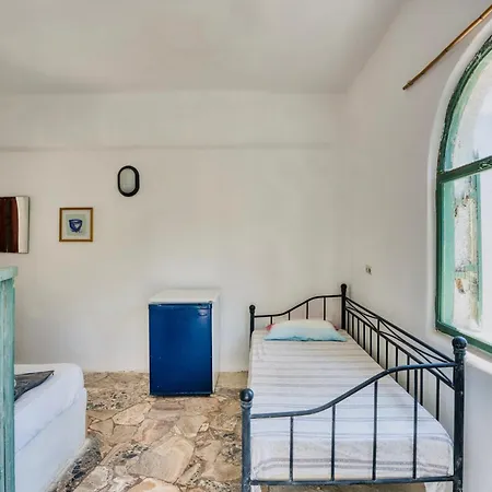 Akti Argo * Palaiokastro (Crete)