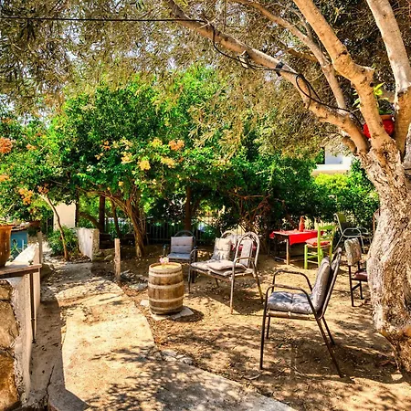 Κατάλυμα σε φάρμα Akti Argo