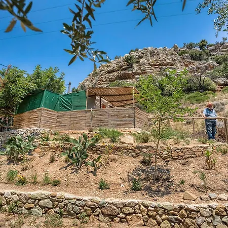Akti Argo Κατάλυμα σε φάρμα